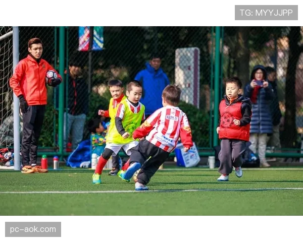 走进克莱蒙青训营：小球员每周需学习并演练三种不同基础阵型