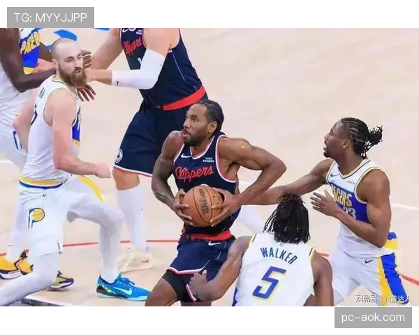 快船18战15负完成大翻身，从西部垫底杀入附加赛